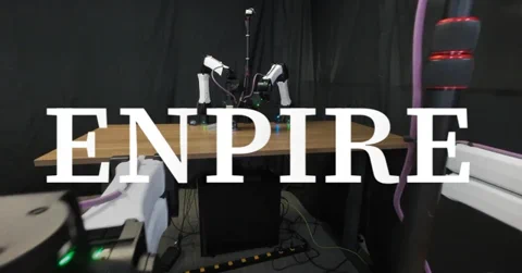 展示 ENPIRE 框架架构及现实世界任务示例的图表。