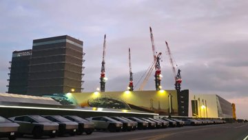 SpaceX 斥资 2.5 亿美元建造 GigaBay 加速火箭生产