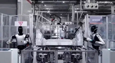 小米人形机器人进厂实测：成功率破90%，但速度仍是硬伤