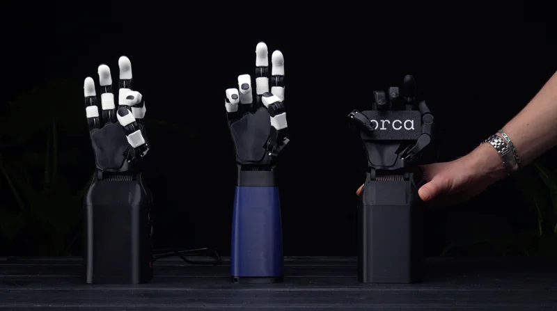 ORCA Dexterity 推出三款开源机器人灵巧手：1500 美元起步，触觉感知再进化
