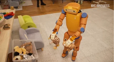 亚马逊收购 Fauna Robotics，将 5 万美元人形机器人加入购物车