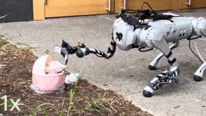 四足机器人通过Human2LocoMan学会操控物体