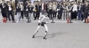 机器人IROS 2025的舞蹈表演无与伦比