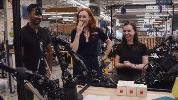 DeepMind 机器人打包午餐，拒绝当蝙蝠侠