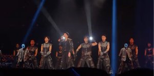 Unitree G1 机器人成王力宏的伴舞