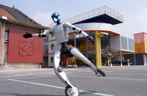 Unitree G1 放弃步行改用轮式 尽显炫酷风格