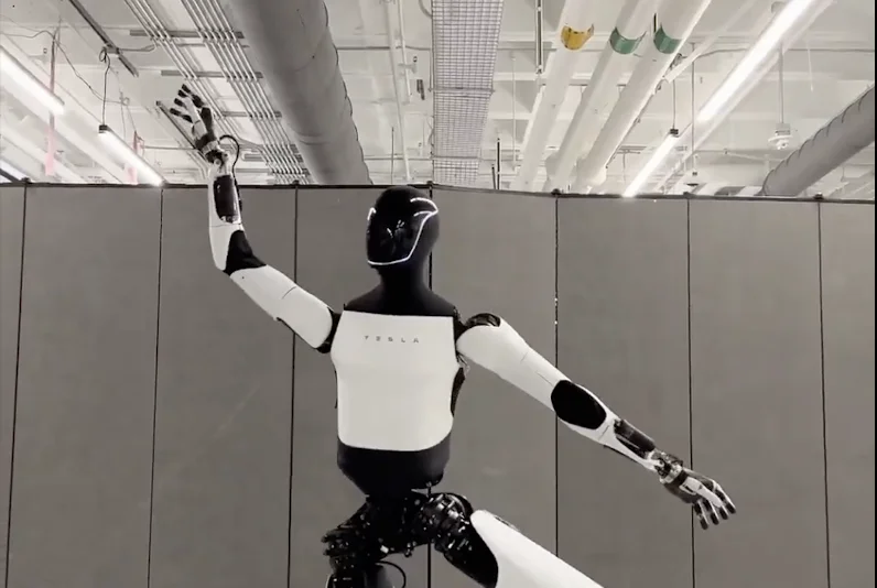 Tesla Optimus Shows Off Impressive Dance Moves in New Video