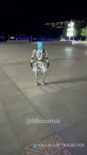 优地G1流畅爬楼梯令人惊叹